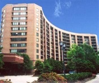 Crystal Quarters Furnished Apartments At The Gramercy อาร์ลิงตัน ภายนอก รูปภาพ