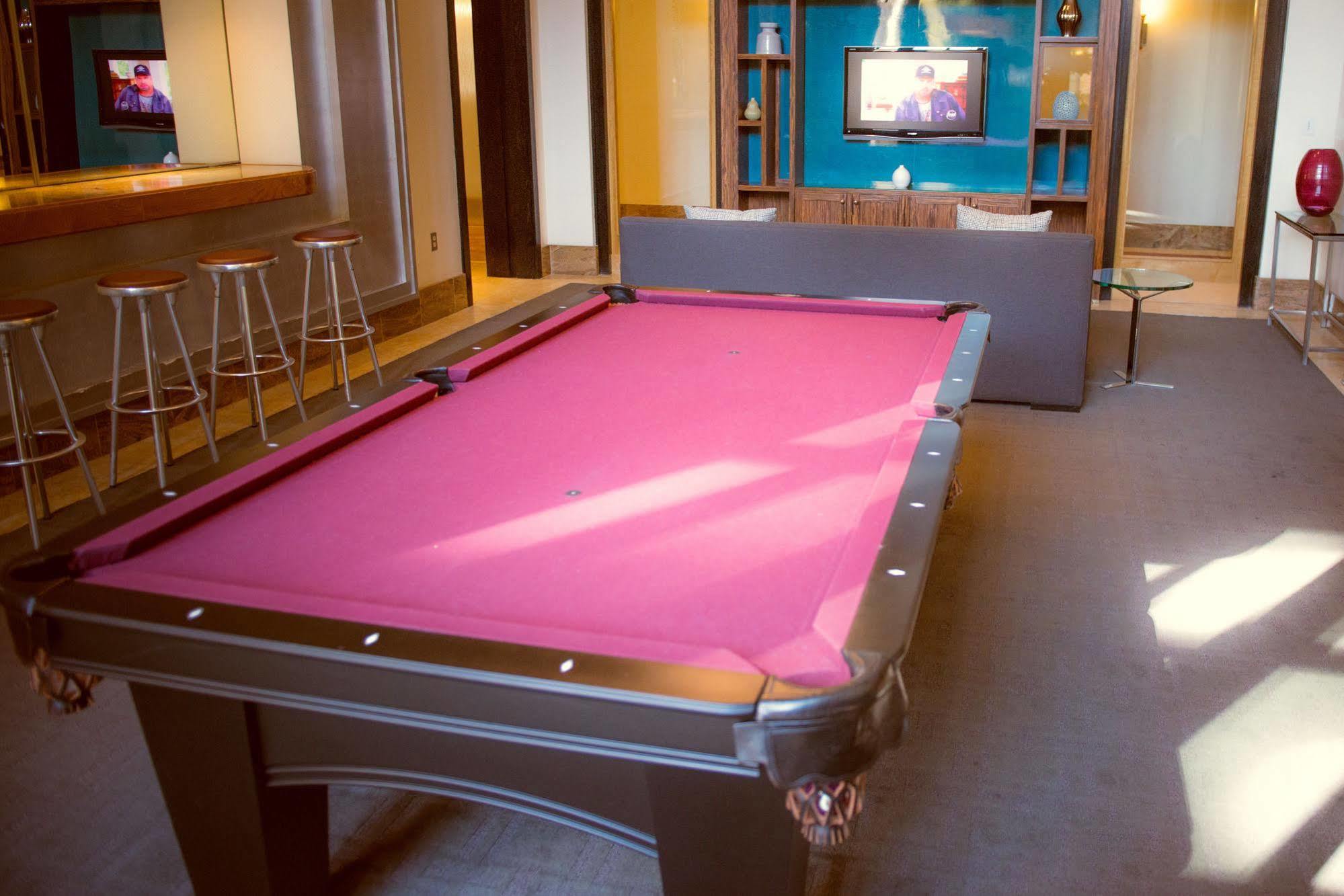 Crystal Quarters Furnished Apartments At The Gramercy อาร์ลิงตัน ภายนอก รูปภาพ